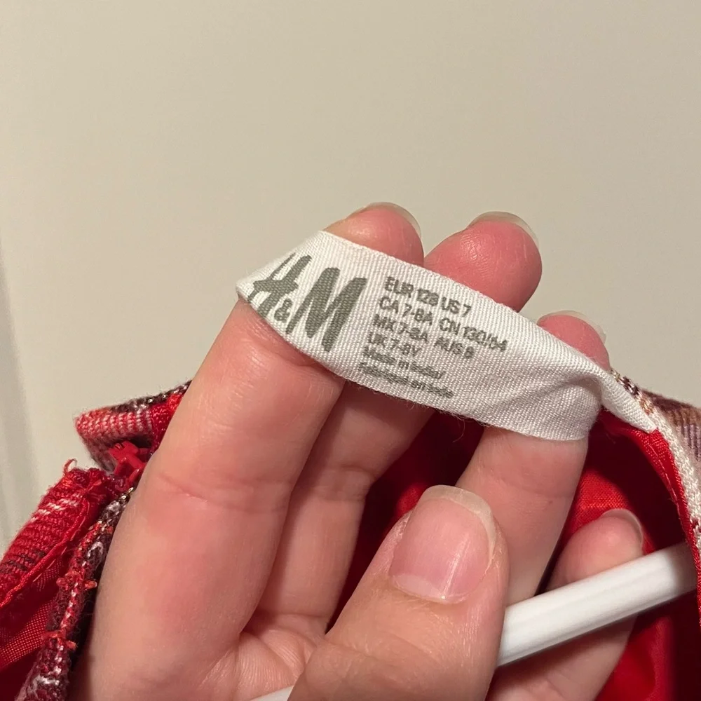 H&M Girls Red and White Plaid Christmas Dress - Picture 3 of 3